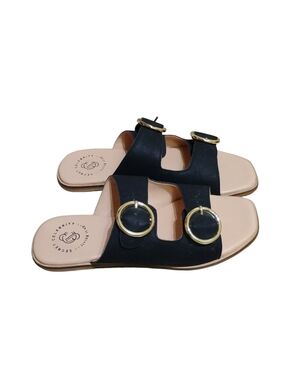 Secret Celebrity Black Double-Buckle Slide Sandals w Gold Accents SZ 8